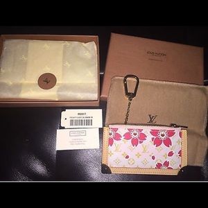 NWT Louis Vuitton Cherry Blossom Key Cles